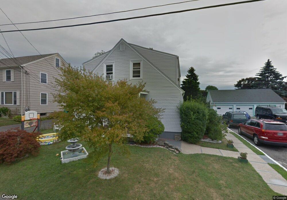 30 Hoppin Rd, Newport, RI 02840 - photo 1