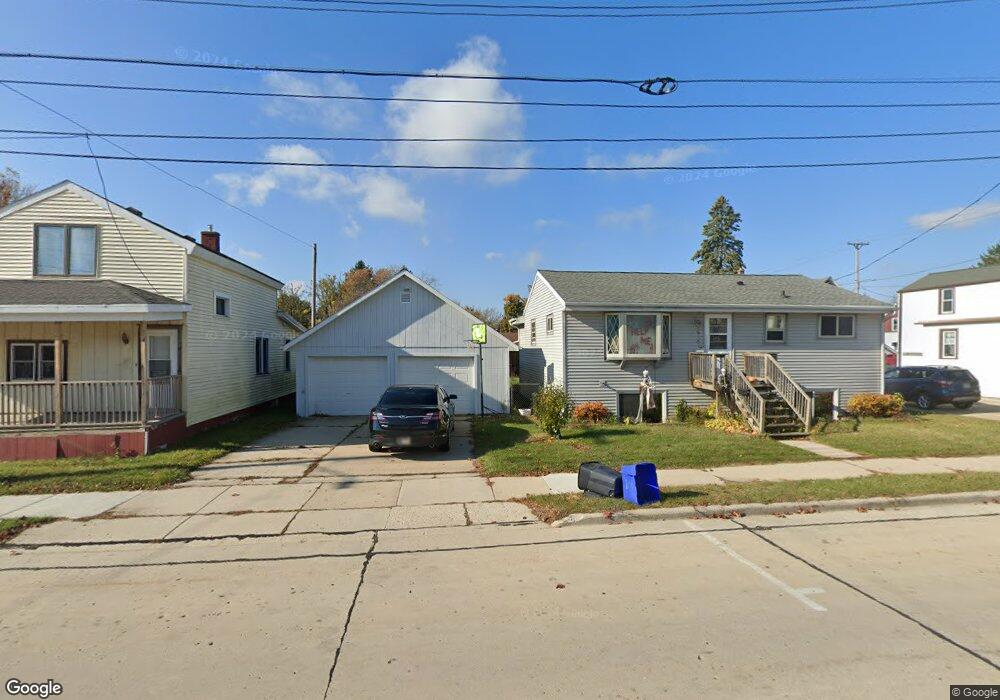 1816 Adams St, Two Rivers, WI 54241 - photo 1