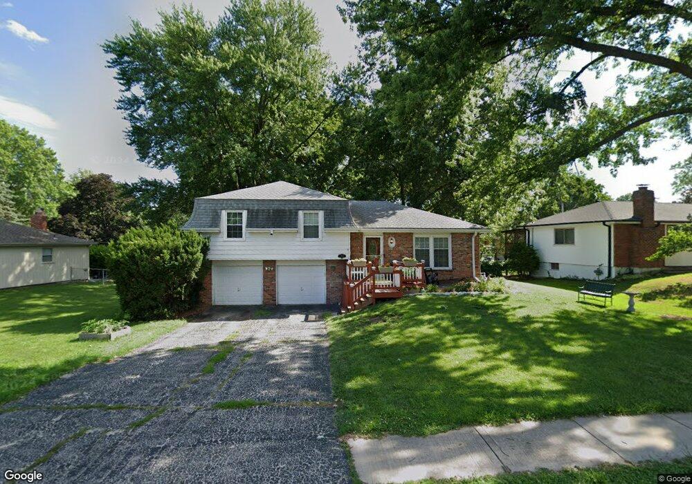 11813 W 49th Terrace, Shawnee, KS 66203 - photo 1