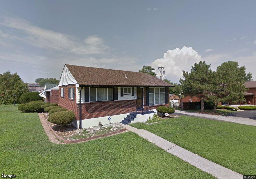4401 N Taylor Ave, Saint Louis, MO 63115 - photo 1