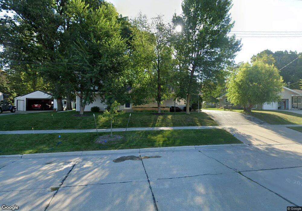 1433 N 24th St, Manitowoc, WI 54220 - photo 1