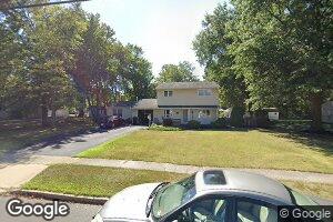 43 Stillwell Rd, Kendall Park, NJ 08824