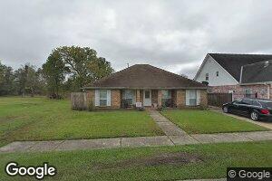 3105 Lakewood Dr, Violet, LA 70092