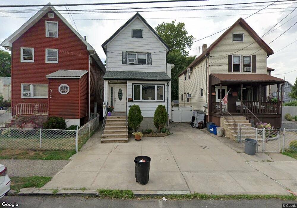 37 Hooker Place, Staten Island, NY 10302 - photo 1