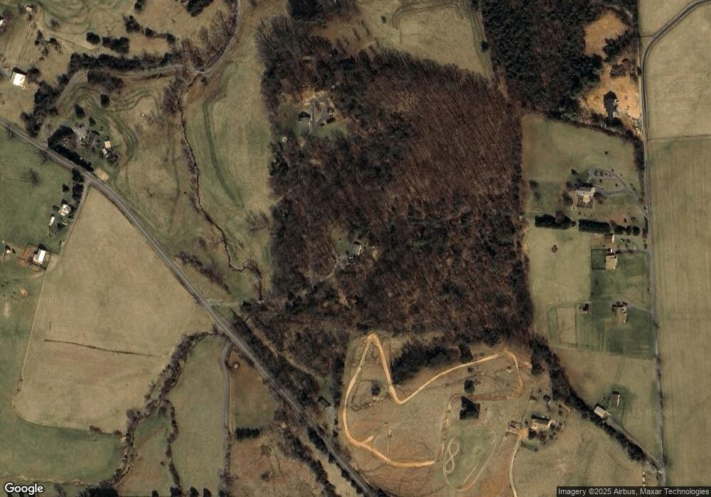 90 Melissa Ln, Bentonville, VA 22610 - photo 1