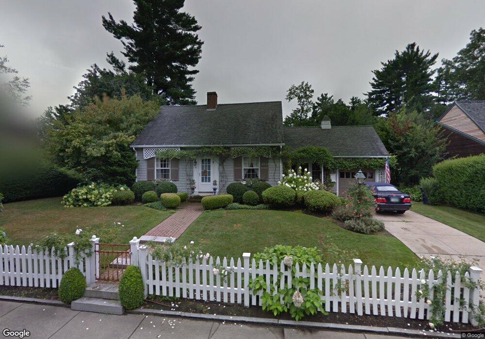 14 Ashland St, Nashua, NH 03064 - photo 1