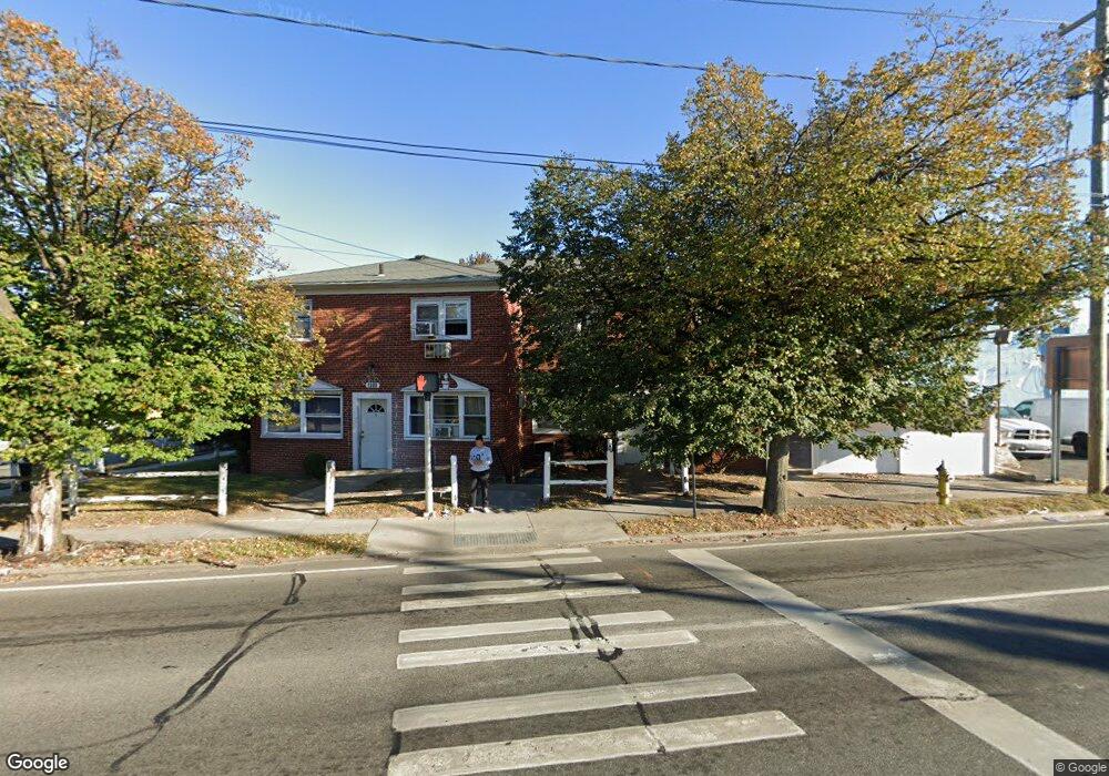 1300 Hempstead Turnpike unit 3 A, Elmont, NY 11003 - photo 1