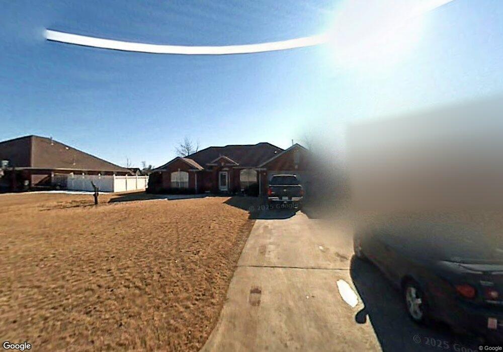 2100 NE 12th St, Moore, OK 73160 - photo 1