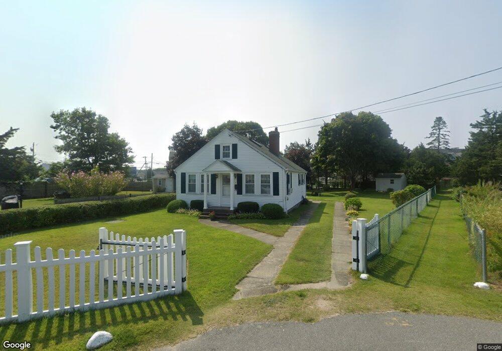 5 Central Place, Buzzards Bay, MA 02532 - photo 1