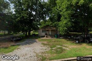 303 W Broadway Ave, Waurika, OK 73573