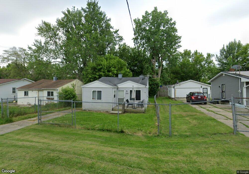 1271 W Juliah Ave, Flint, MI 48505 - photo 1