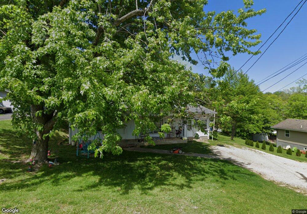 118 E Thomas St, Corydon, IN 47112 - photo 1