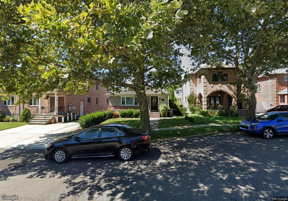 41-28 218th St, Bayside, NY 11361 - photo 1