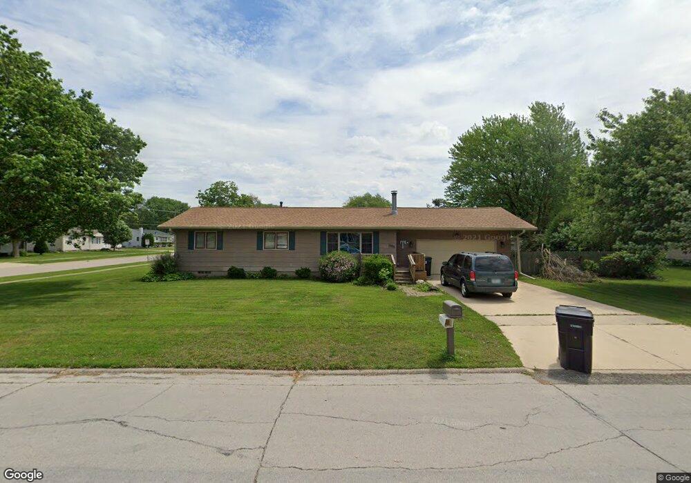 3606 Carlton Dr, Cedar Falls, IA 50613 - photo 1