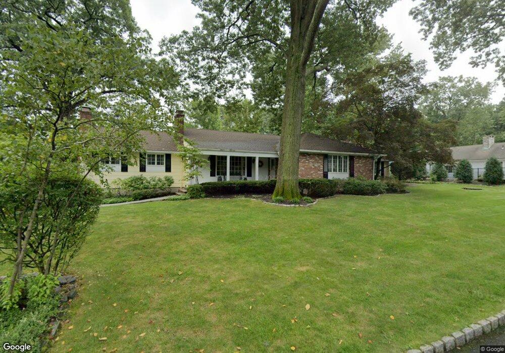 1 Chestnut Ln, Metuchen, NJ 08840 - photo 1