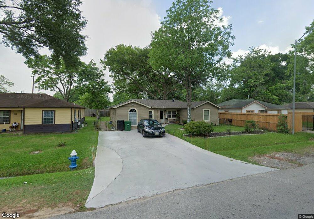 7539 Bywood St, Houston, TX 77028 - photo 1