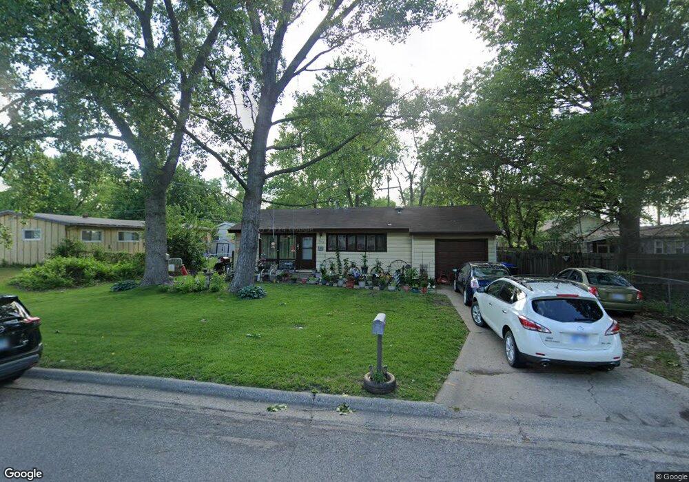 3407 SW Mulvane St, Topeka, KS 66611 - photo 1