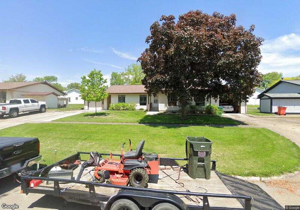 1212 Edgar Ave, Mattoon, IL 61938 - photo 1