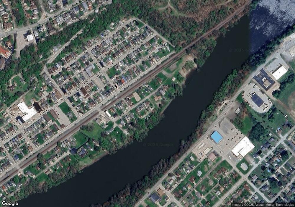 243 Elm St, East Vandergrift, PA 15629 - photo 1