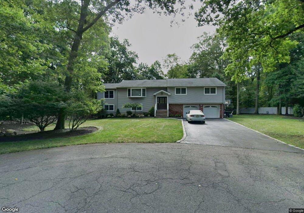 110 Lisa Ct, Wyckoff, NJ 07481 - photo 1