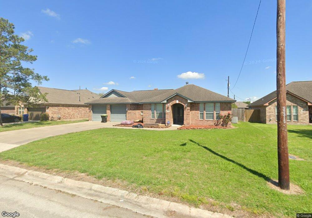 2317 Hedgerose Ln, Bay City, TX 77414 - photo 1