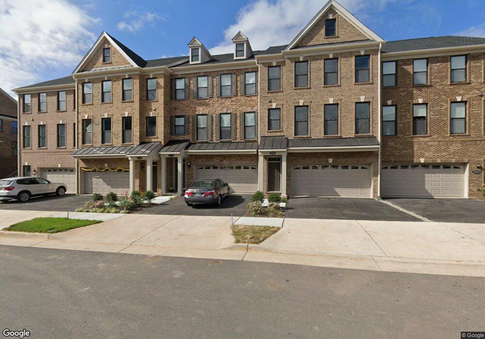 22503 Windsor Locks Square, Ashburn, VA 20148 - photo 1