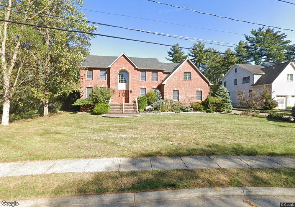 9 Renee Ct, Edison, NJ 08820 - photo 1