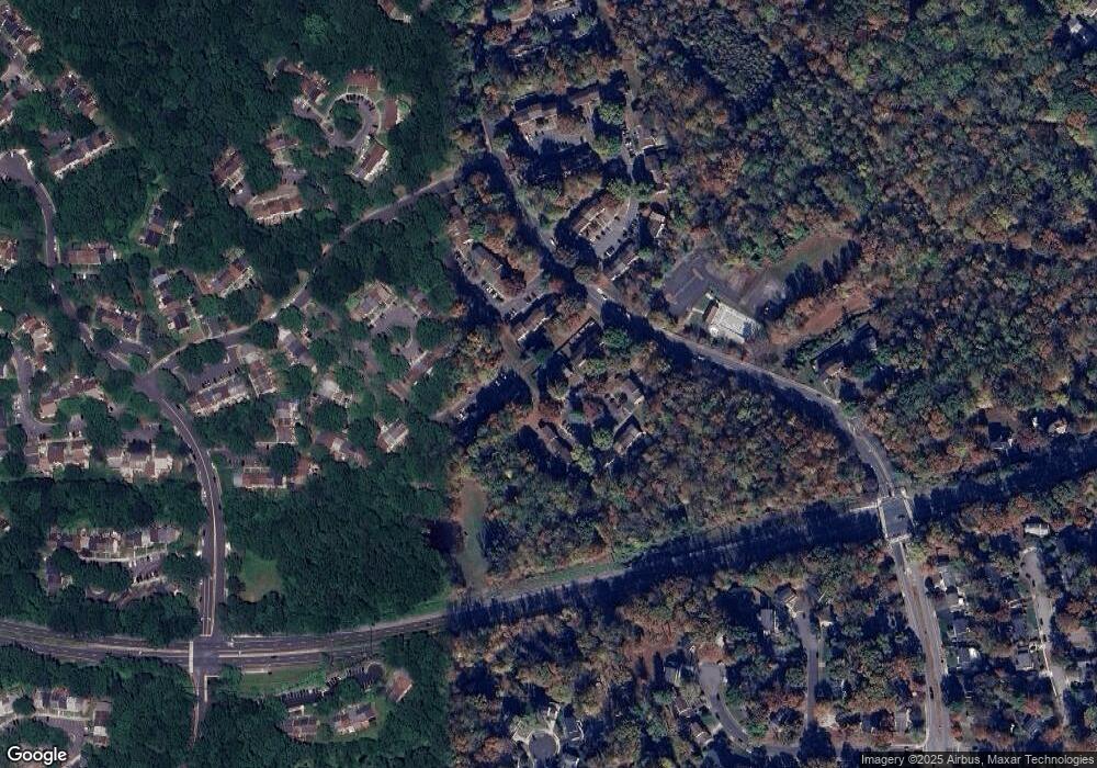 8916 Shamrock Ct, Springfield, VA 22152 - photo 1