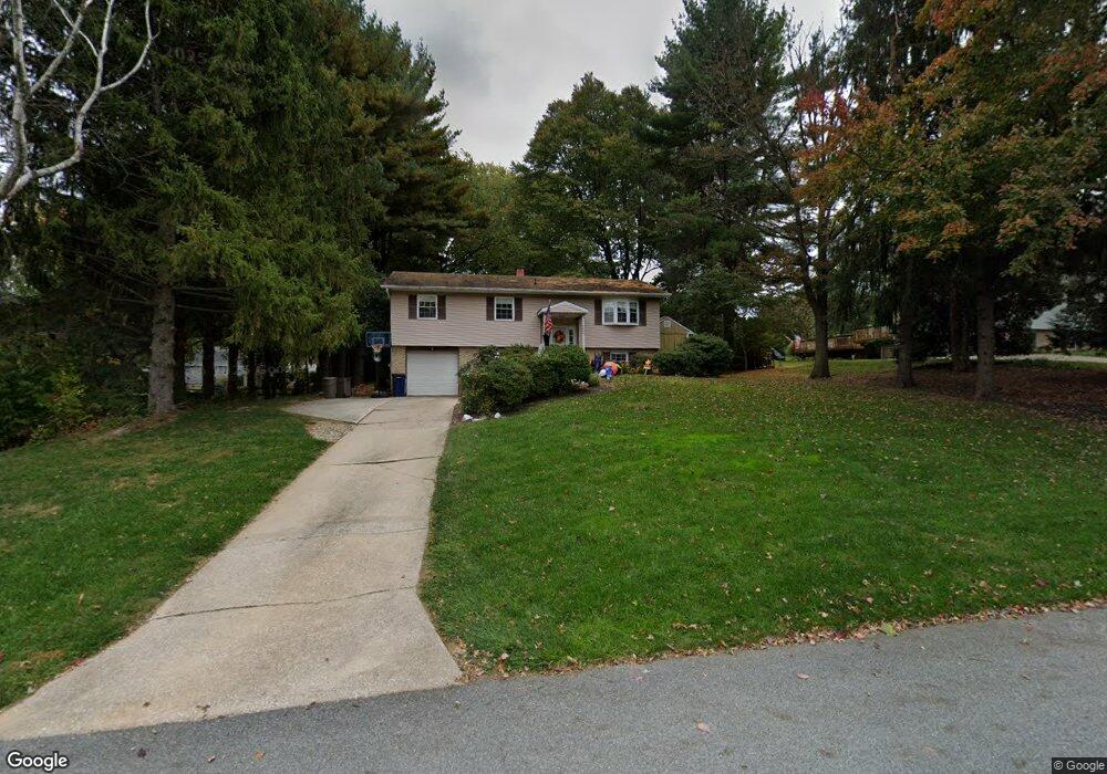 1007 Courtland Dr, Sykesville, MD 21784 - photo 1