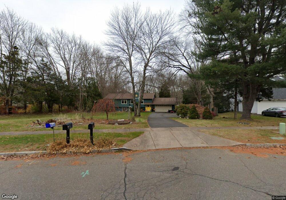 52 Knollwood Rd, Manchester, CT 06042 - photo 1