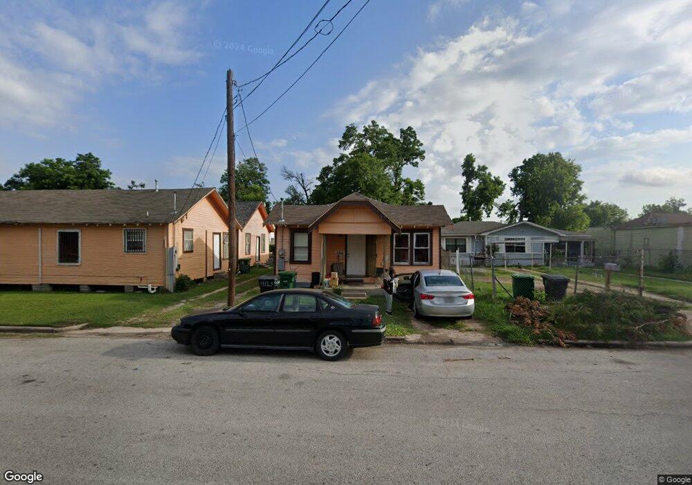 1313 Gaines St, Houston, TX 77009 - photo 1