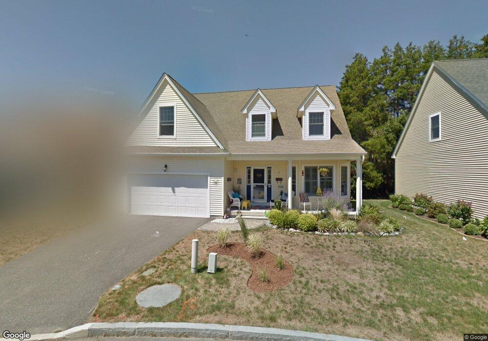 9 Easy St, New London, CT 06320 - photo 1