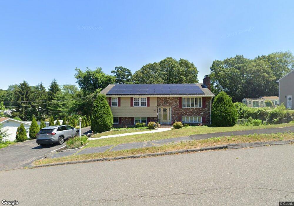 8 Jones Dr, Saugus, MA 01906 - photo 1