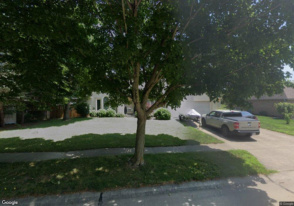 1563 Williamsburg Ln, Franklin, IN 46131 - photo 1