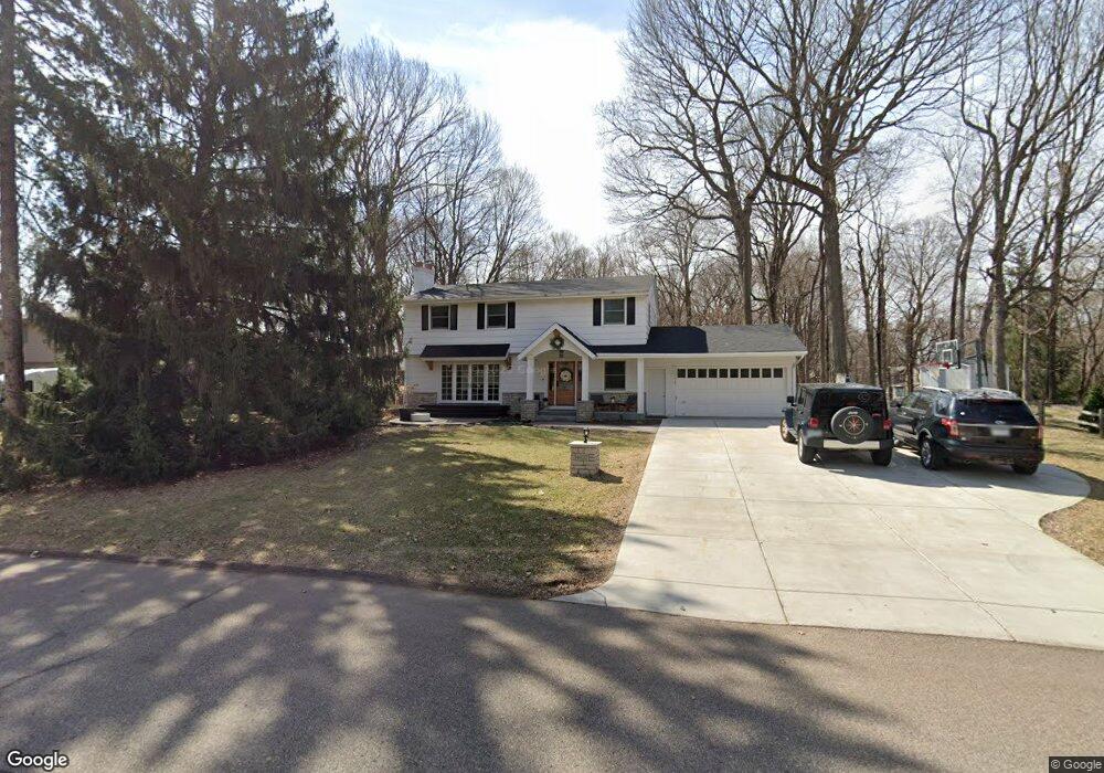 4037 Thrushwood Ln, Minnetonka, MN 55345 - photo 1