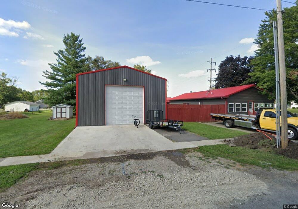 920 E Overton St, Tuscola, IL 61953 - photo 1