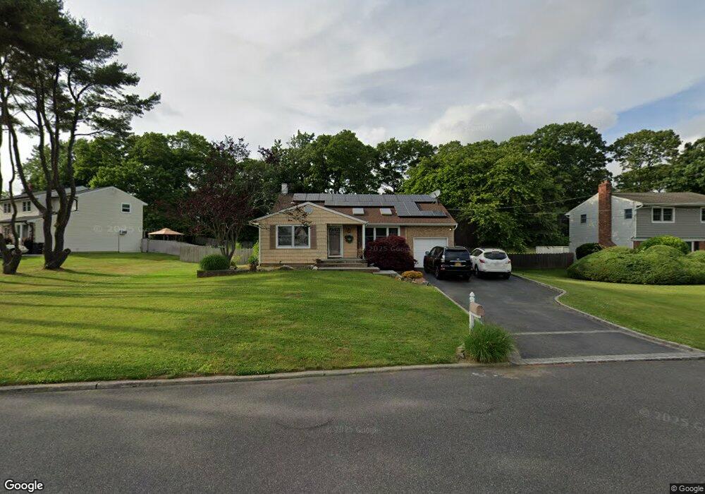 3 Joyce Dr, Hauppauge, NY 11788 - photo 1