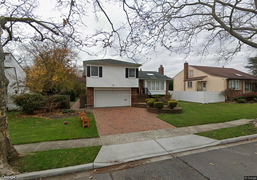 775 Longview Ave, Valley Stream, NY 11581 - photo 1