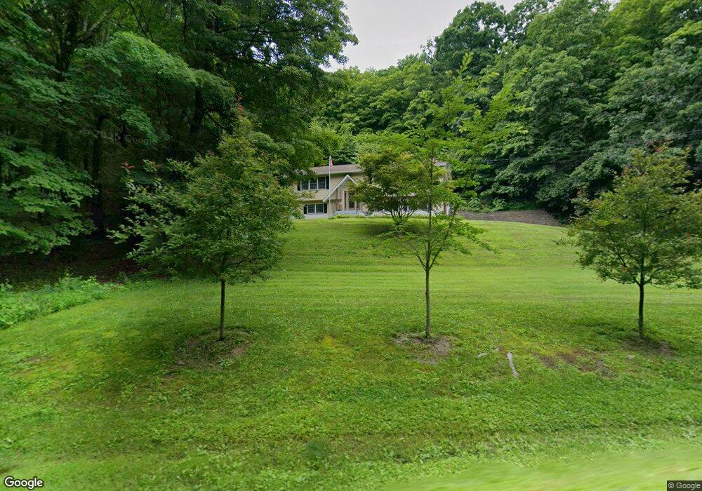 429 Hobbs Ln, Clinton Corners, NY 12514 - photo 1