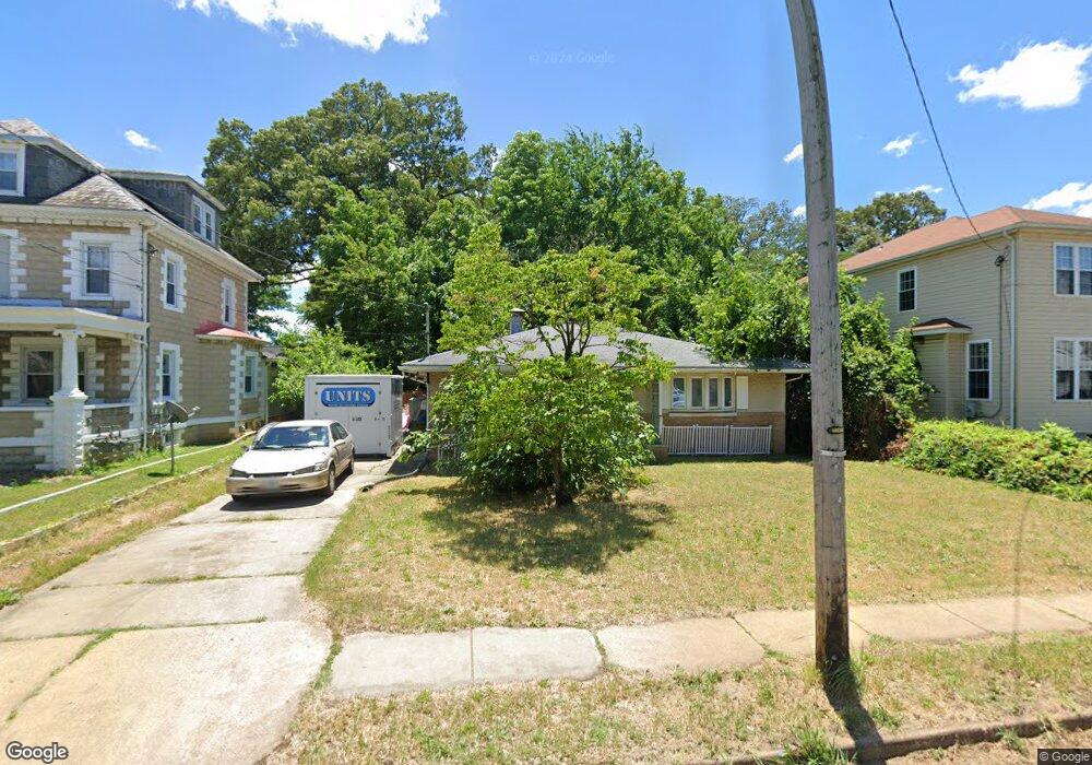4713 Hazelwood Ave, Baltimore, MD 21206 - photo 1