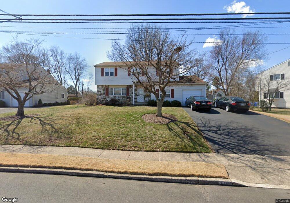 516 Fisher Ln, Warminster, PA 18974 - photo 1