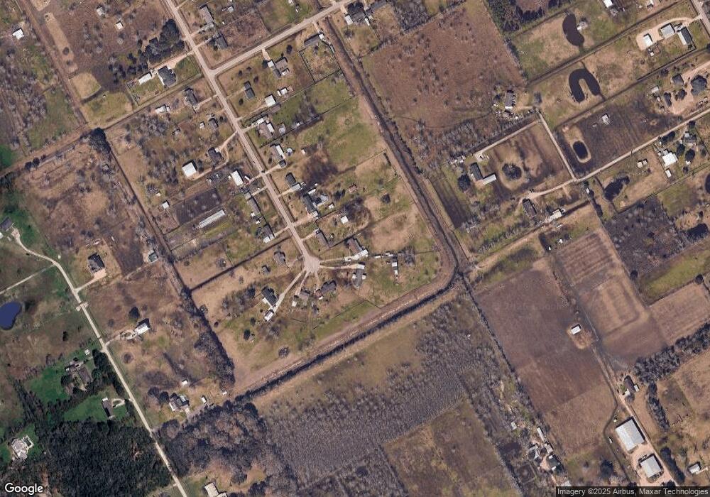 13911 Amanda Dr, Alvin, TX 77511 - photo 1