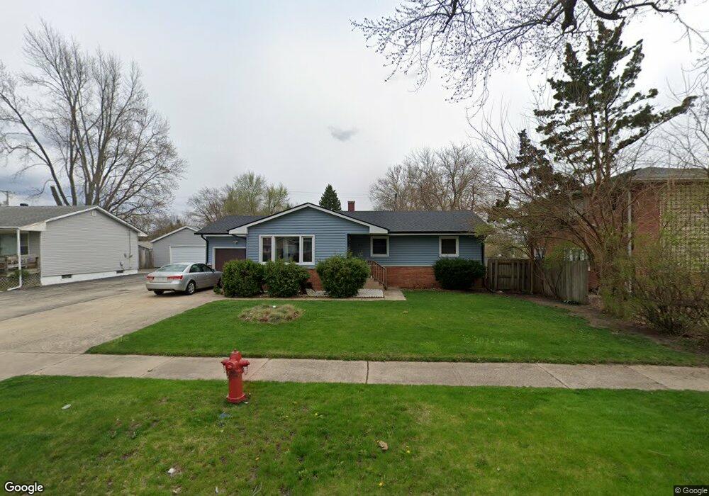 1826 Lilac Ln unit 2, Aurora, IL 60506 - photo 1