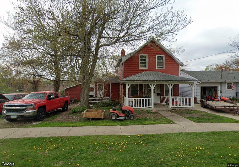617 E 4th St S, Newton, IA 50208 - photo 1