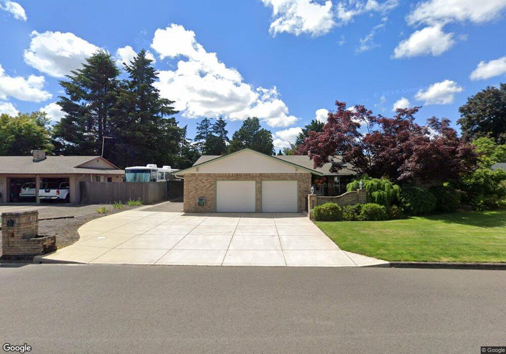 647 N Ash St, Canby, OR 97013 - photo 1