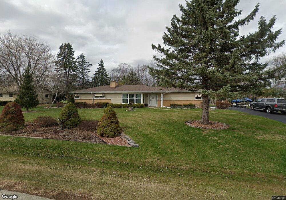 11400 W Carroll Cir, Franklin, WI 53132 - photo 1