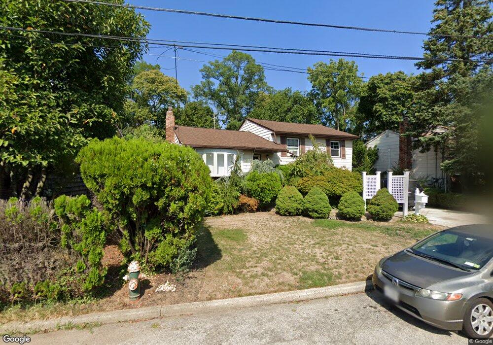 425 Lopez Dr, West Hempstead, NY 11552 - photo 1