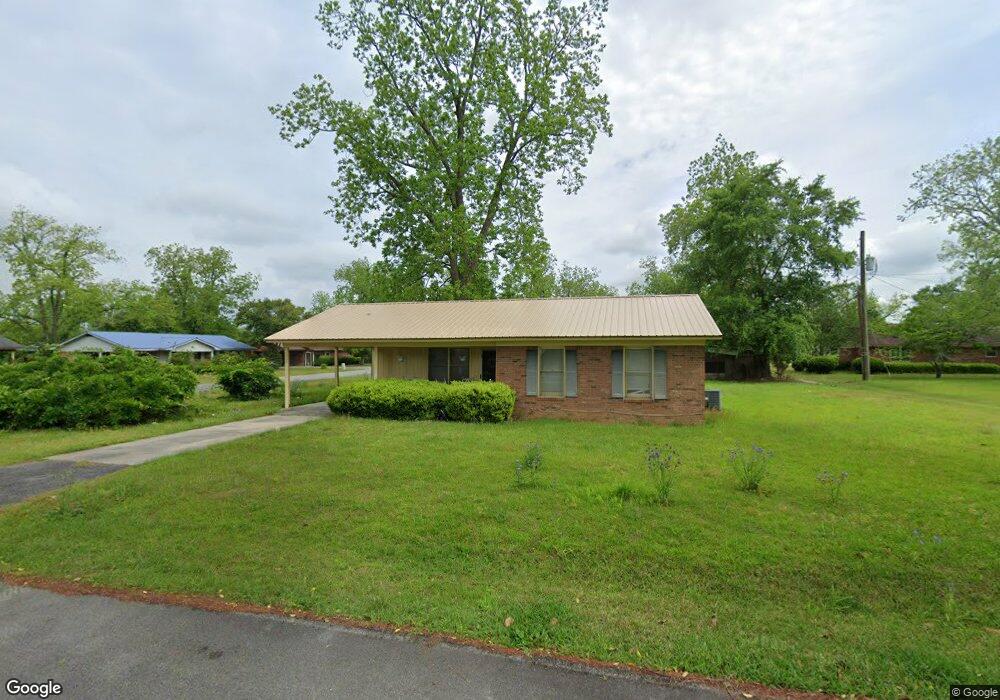 124 Griffin Ct, Fitzgerald, GA 31750 - photo 1