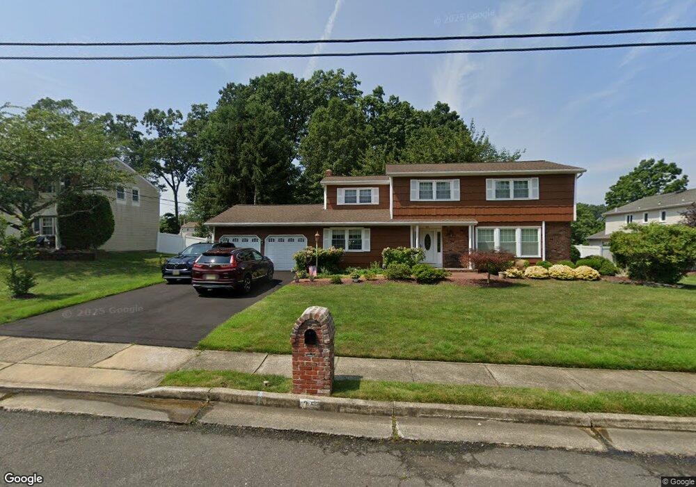 25 Lake Ontario Ln, Morganville, NJ 07751 - photo 1