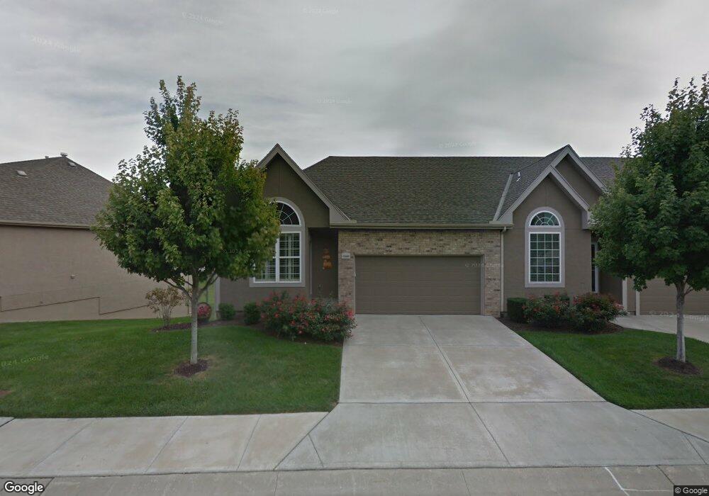 15605 W 61st Terrace, Shawnee, KS 66217 - photo 1